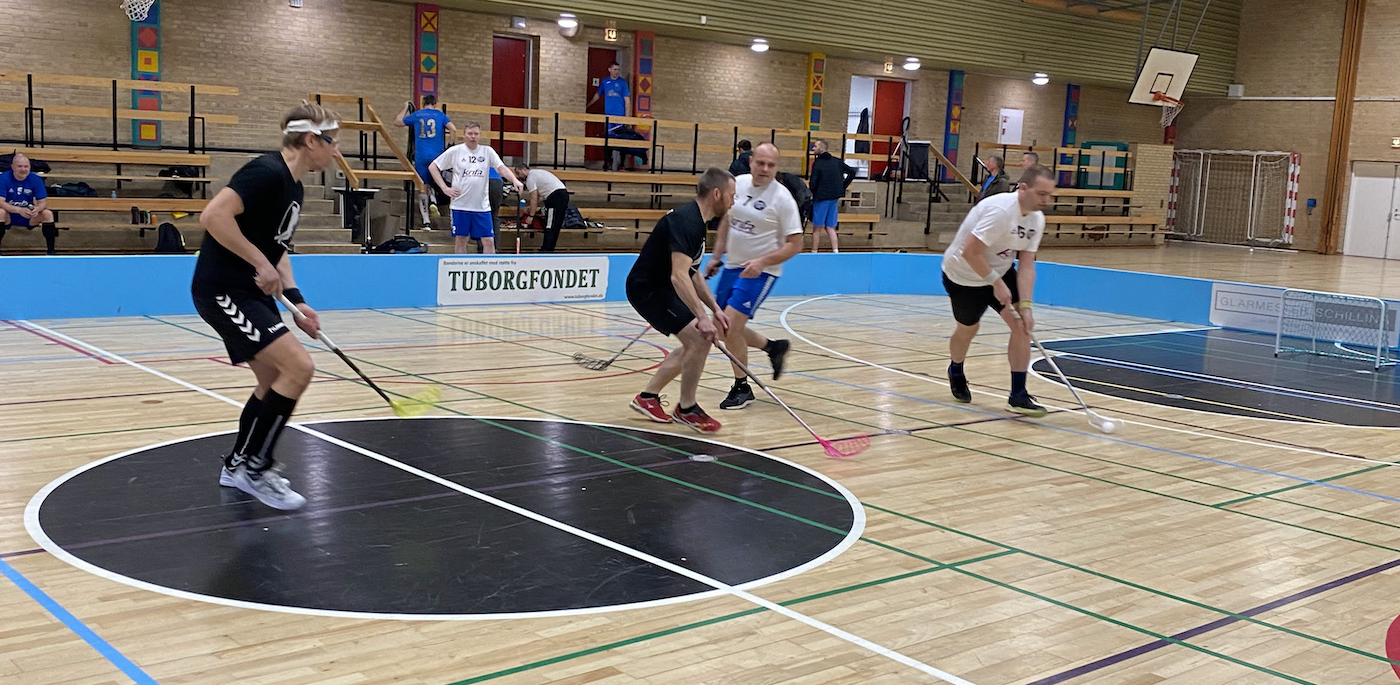 Spil floorball i Holbæk